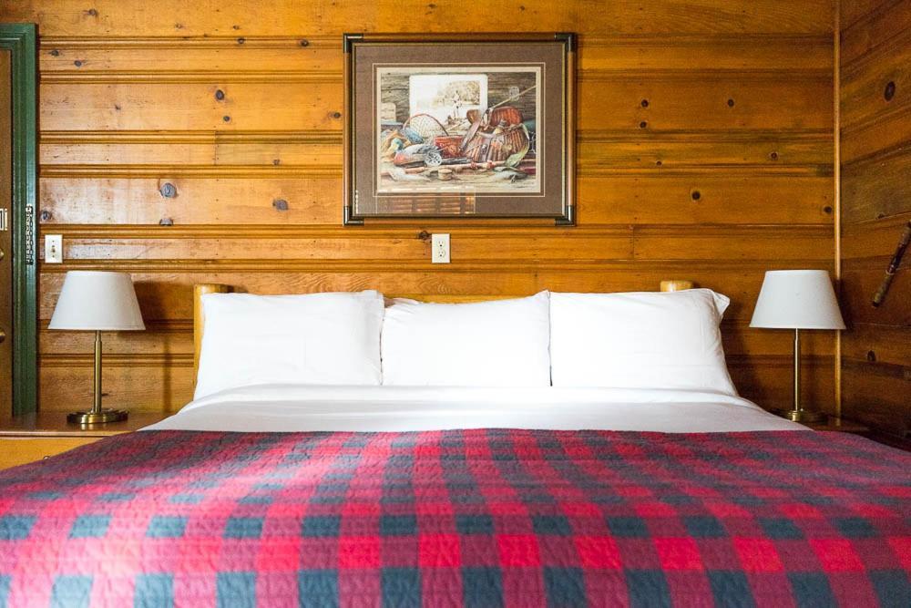 Shaver Lake Village Hotel מראה חיצוני תמונה