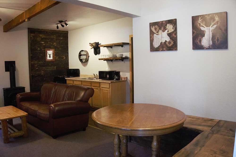 Shaver Lake Village Hotel מראה חיצוני תמונה
